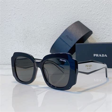 prada spr 16t size|Prada SPR16Y Square Sunglasses .